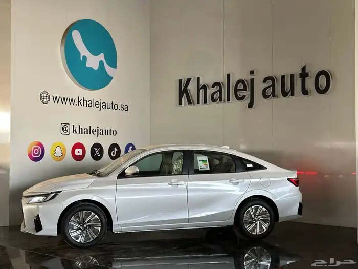 تويوتا يارس- 2026 -فئه Y PLUS 4