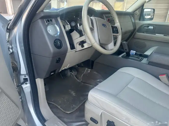 فورد اكسبديشن 2012 4