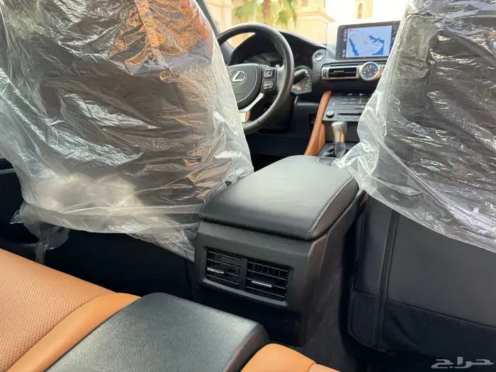 لكزس RC 350 موديل 2023 فل كامل ممشى 16 الف تشيكات وكاله 48