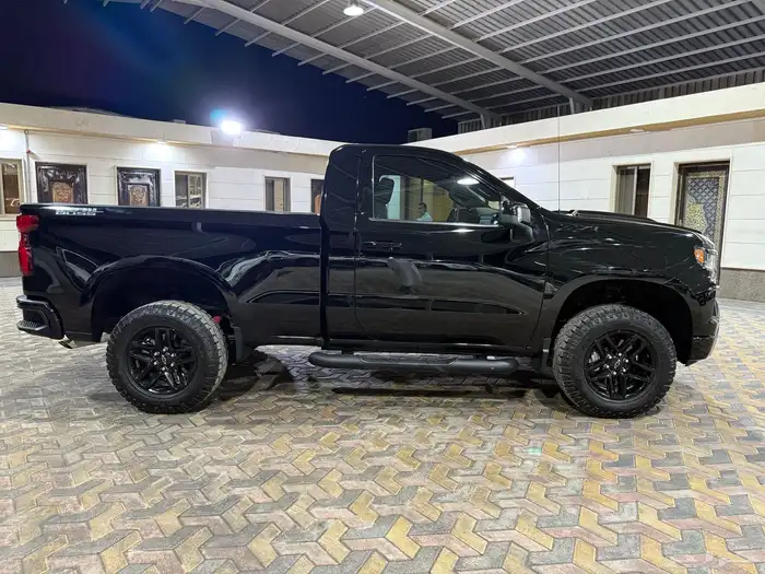 شيفورليه سلفراد تريل بوس بلاك موديل 2023 17