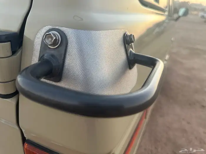 لاندكروزر صالون 1984 مخزن (للمشاهدة والمتعة فقط) 33