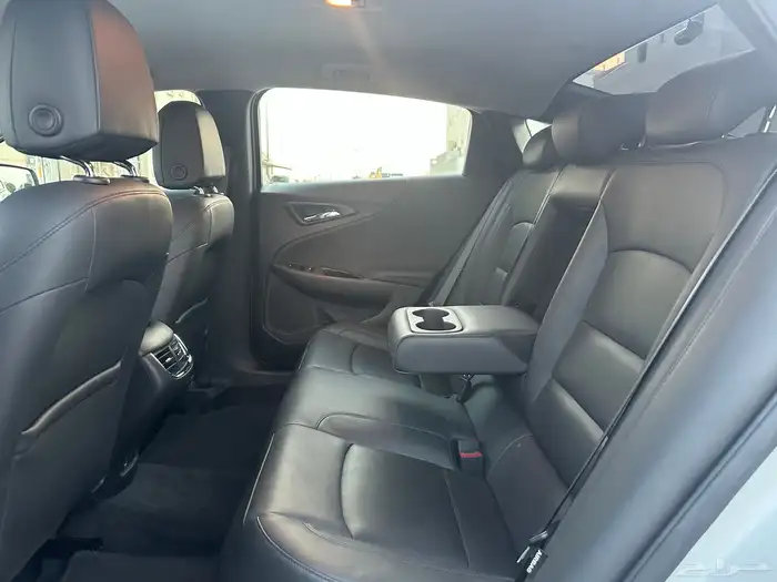 شيفروليه ماليبو بنزين مكينه كبيره بودي وكاله 2021 17