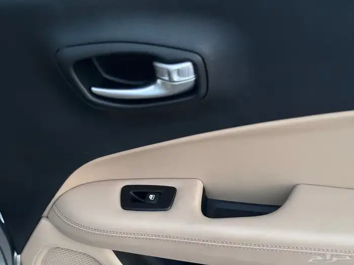 جيب jeep كومباس 2020 عداد 10 الف 21