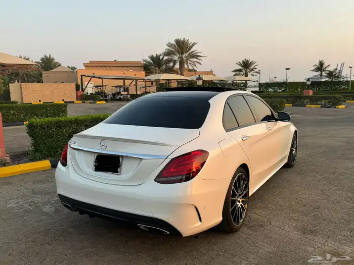 مرسيدس c300 ابيض AMG 4