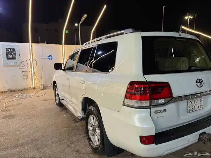 لاندكروزر 6