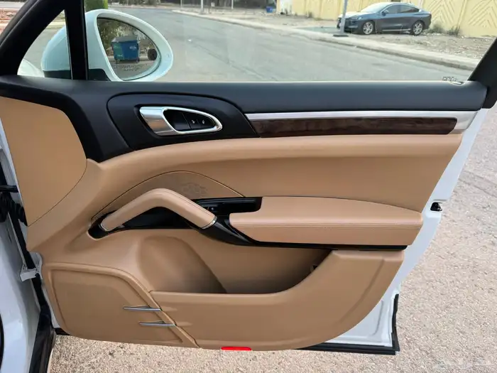 اودي A8L قمة النظافة 2015 19