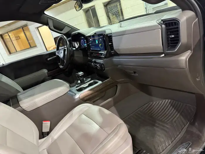 شيفورليه سلفراد تريل بوس بلاك موديل 2023 23