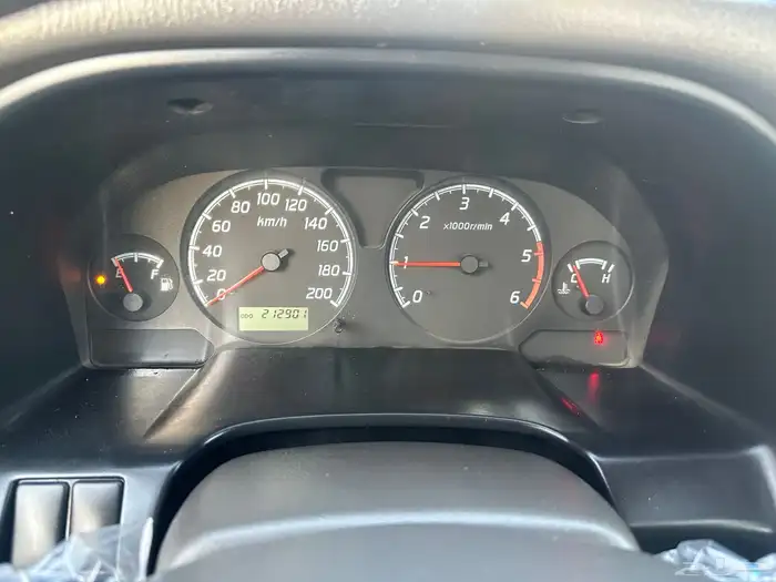 نيسان 2002 حكومي مبيعات الدفاع المدني 15