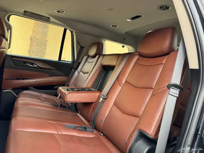 كاديلاك اسكاليد موديل 2018 بحاله الوكاله 31