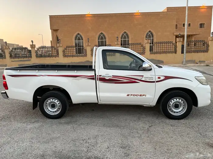 هايلكس 2015 GL باسم المالك الاول 8