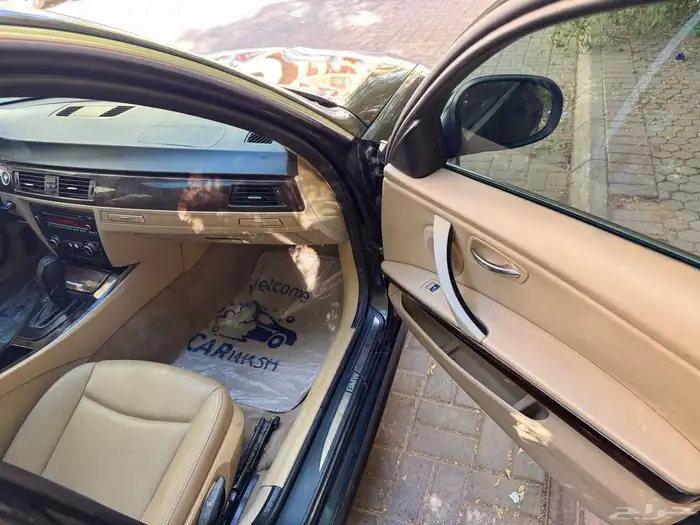 للبيع BMW 323 i بي ام 323 2011 17