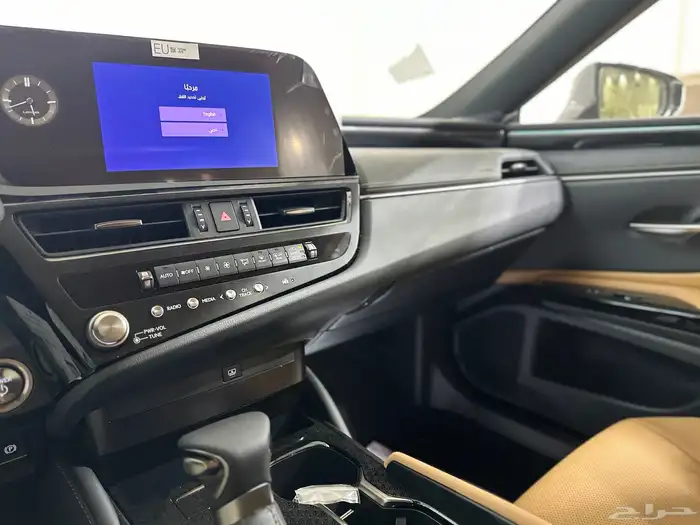 لكزس ES300 هايبرد موديل 2025 9