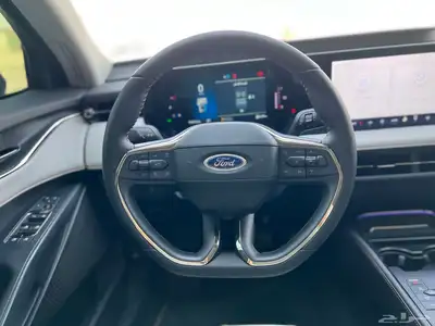 فورد تورس تيتانيوم موديل 2025 index