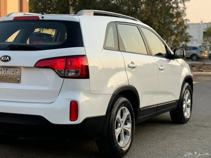 كيا سورينتو قمة النظافة 2015 22