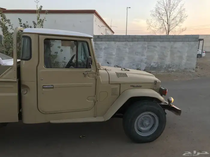 للبيع شاص 82 3