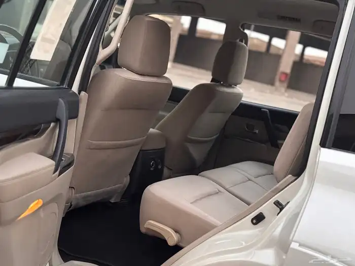 ميتسوبيشي باجيرو GLS 2022 28