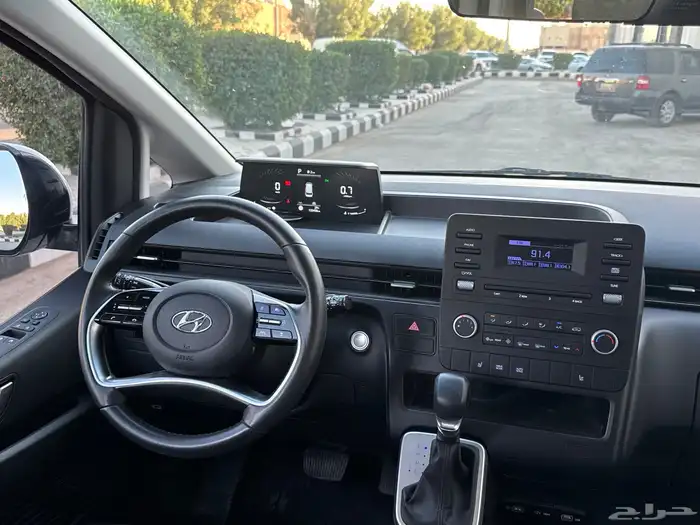 هونداي ستاريا 2022 11