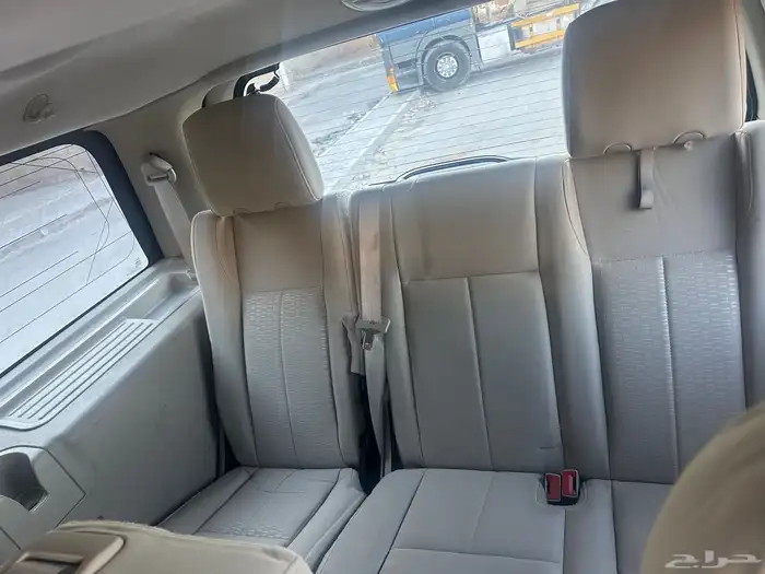 فورد اكسبديشن 2012 5