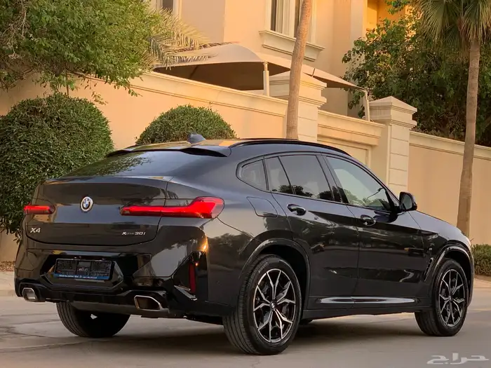 BMW X4 2022 نظييف جدا 13