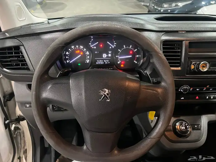 بيجو اكسبيرت 2019 ديزل اوتماتيك عداد 90 الف 18