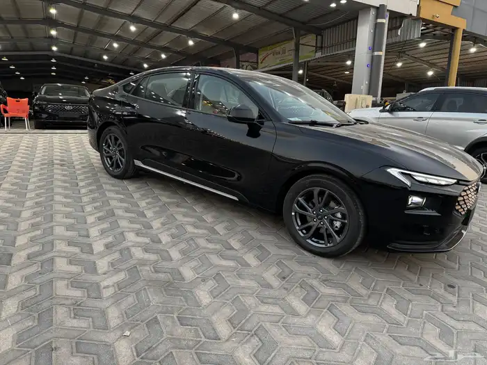 فورد تورس امبيانتي موديل 2026 لون اسود 3