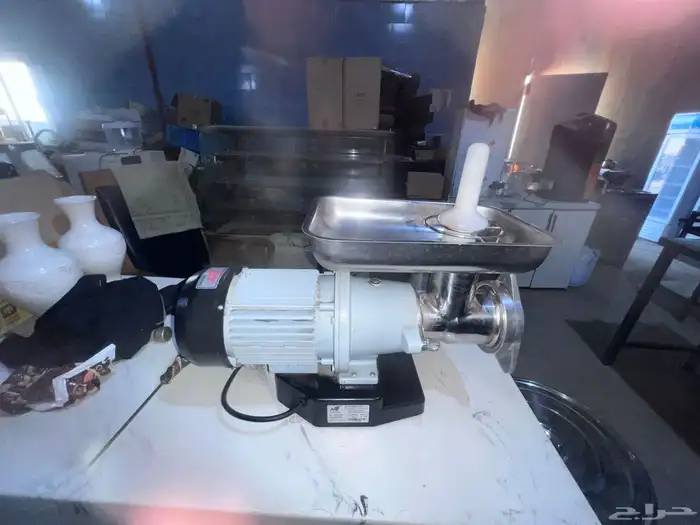 ساج وغاز وفرامة إيطالي مقاس 32 وسخان ايدم وطولت ومغسل قدور 2