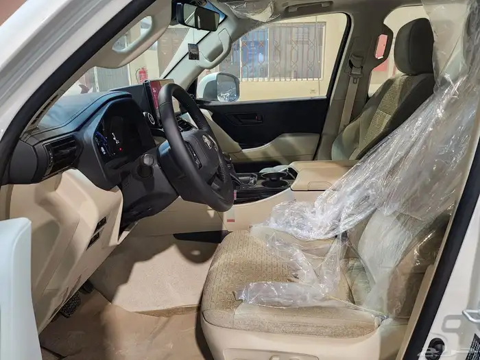 تيوتا لاند كروزر اصفار2025 13