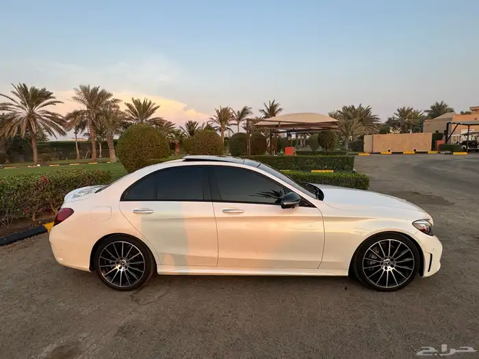 مرسيدس c300 ابيض AMG 3