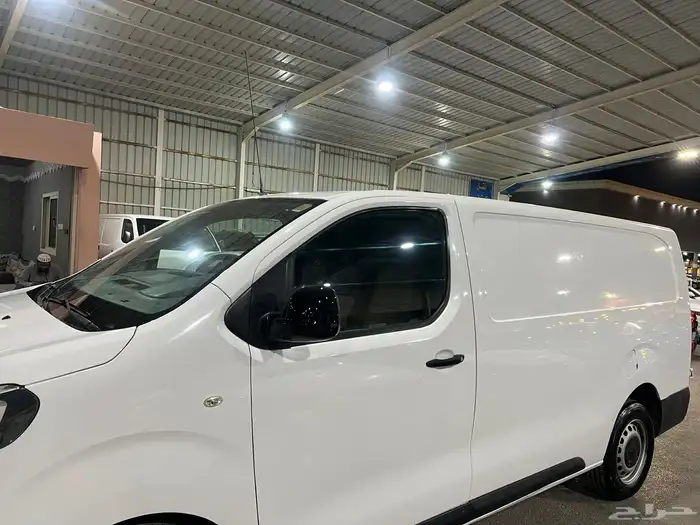 بيجو اكسبيرت 2019 ديزل اوتماتيك عداد 90 الف 1