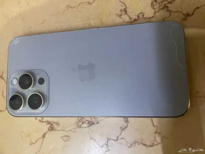 للبيع ايفون 15 برو ماكس 11