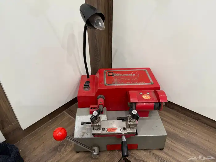 مكاين نسخ مفاتيح 9