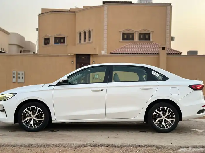 جيلي امجراند 7 2