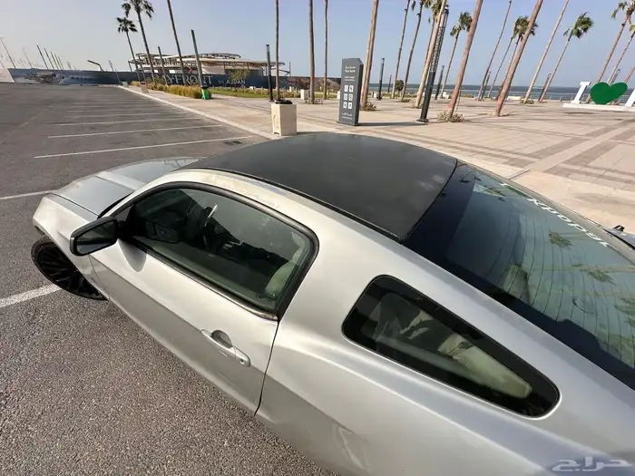 للبيع فقط ford mustang v6 2010 9