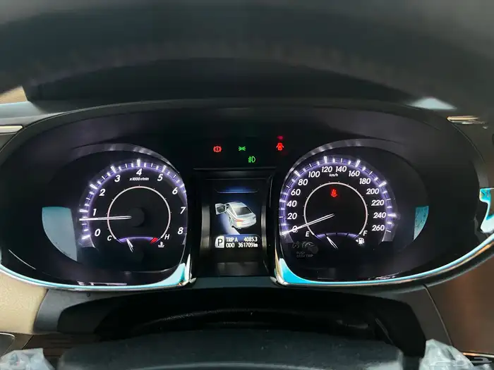 تويوتا افالون 2013 ليمتد (بحالة ممتازة) 12