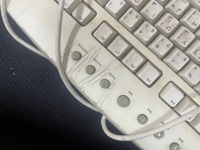 كيبورد كلاسيكي قديم من مايكروسوفت 4