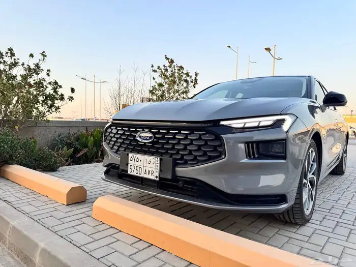 فورد. تورس تيتانيوم نظيف تماما 3