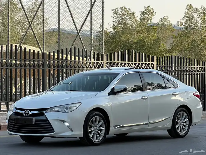 تويوتا كامري 2017 فل سعودي 5