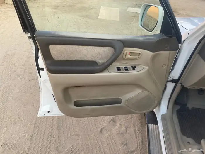 تويوتا لاندكروزر GXR 2003 وكالة 3