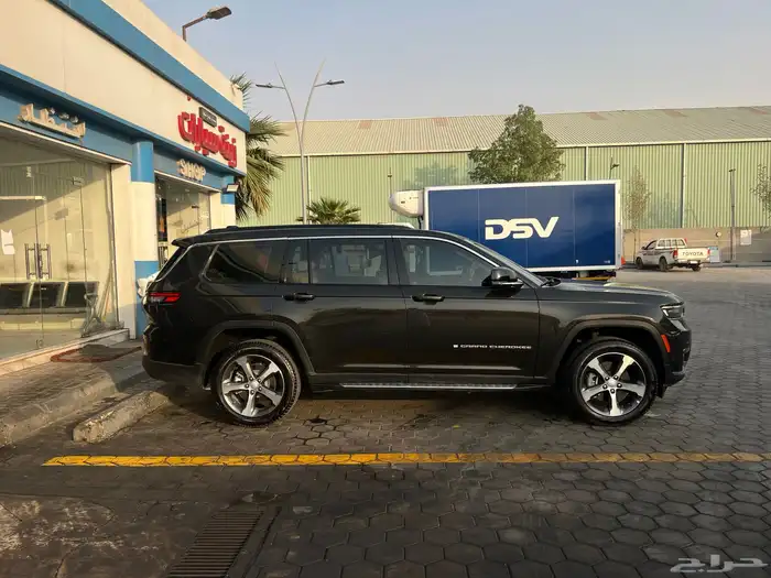 جيب شيروكي لميتد 2024 13