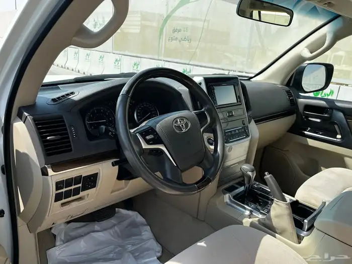 تويوتا جى اكس ار رقم 1 بنزين موديل 2021 6