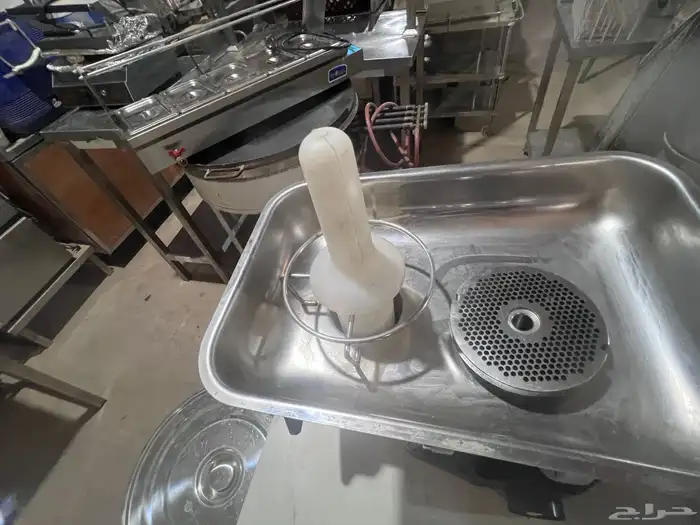 ساج وغاز وفرامة إيطالي مقاس 32 وسخان ايدم وطولت ومغسل قدور 5