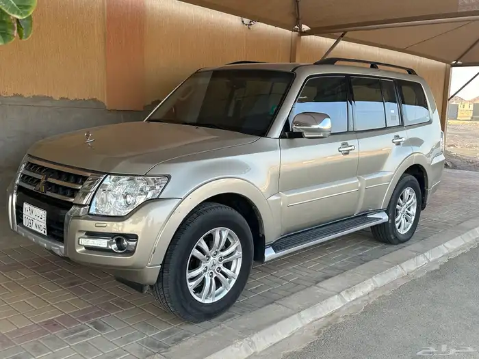 باجيرو 2020 ذهبي 7