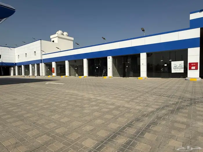 محطة بنزين بها محلات تجارية 5