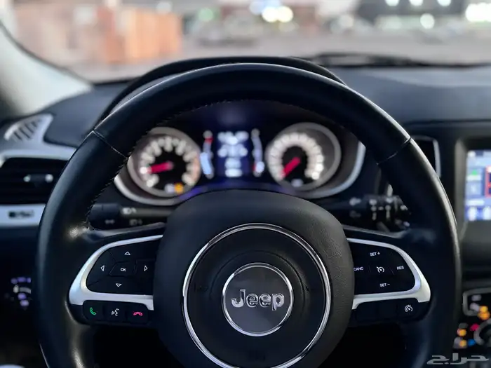 جيب jeep كومباس 2020 عداد 10 الف 37