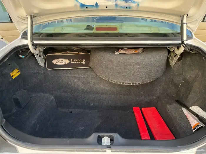 للبيع فكتوريا 2011 سعودي 18