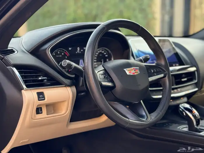 كاديلاك CT5 موديل 2024 ممشى 42 الف تحت الضمان والصيانة 47