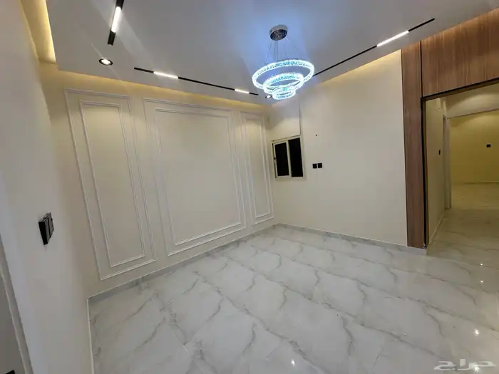 شقه للبيع حي البوادي 4 غرف وصاله وسطح من 440الف 4