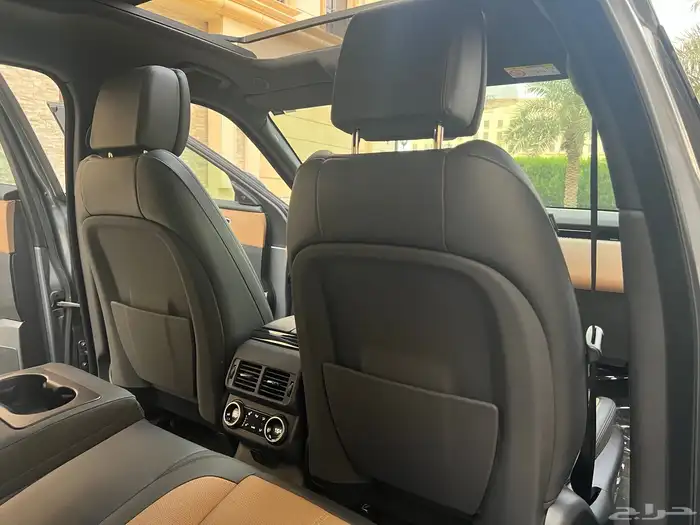 لاند روفر 2025 فيلار p250 مالك اول ممشى 19 الف بحالة الجديد 78