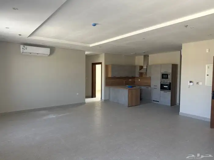 شقه للايجار راكب مطبخ ومكيفات 0