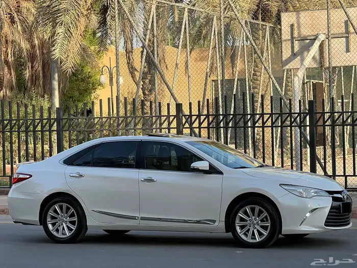 تويوتا كامري 2017 فل سعودي 3